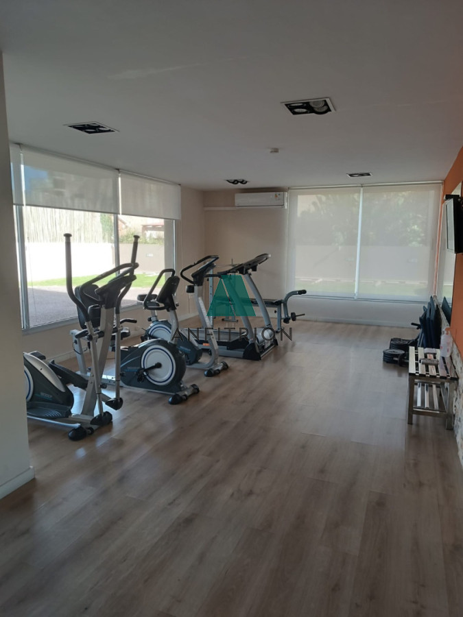 Apartamento ID.183 - Apartamento de dos dormitorios en venta en Punta del Este.-