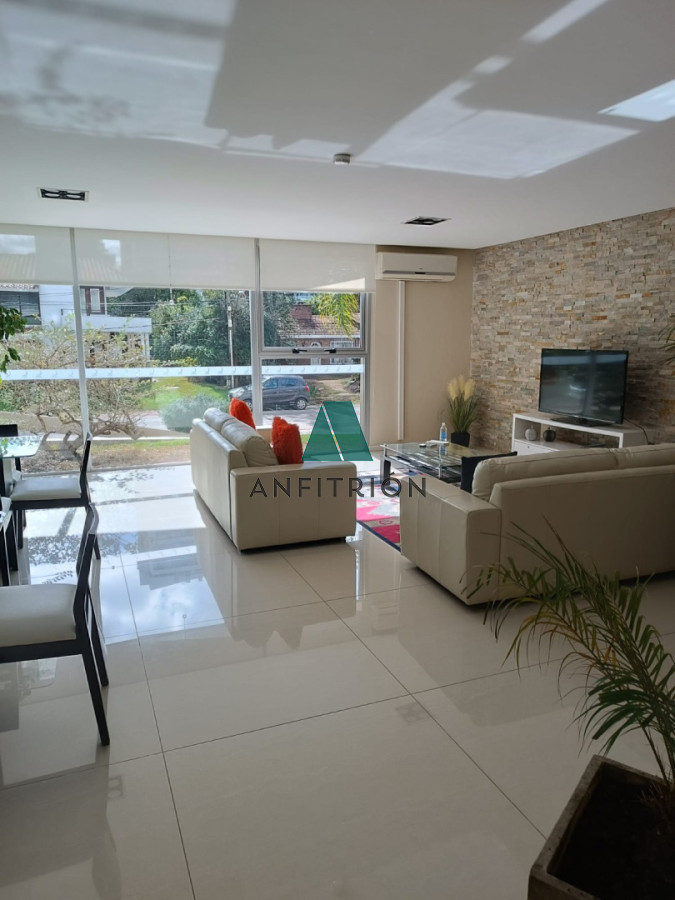 Apartamento ID.183 - Apartamento de dos dormitorios en venta en Punta del Este.-