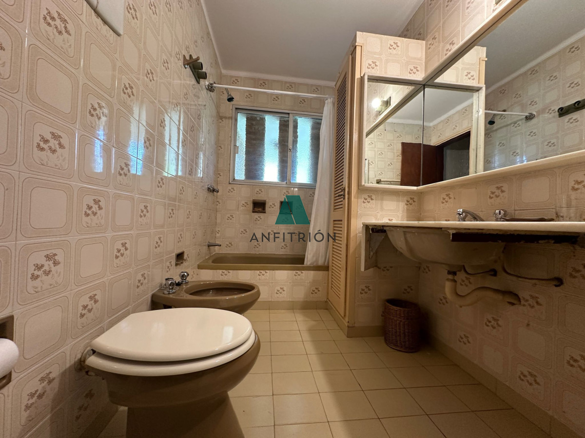 Apartamento ID.123 - Venta de casa de 3 dormitorios en Punta del Este 