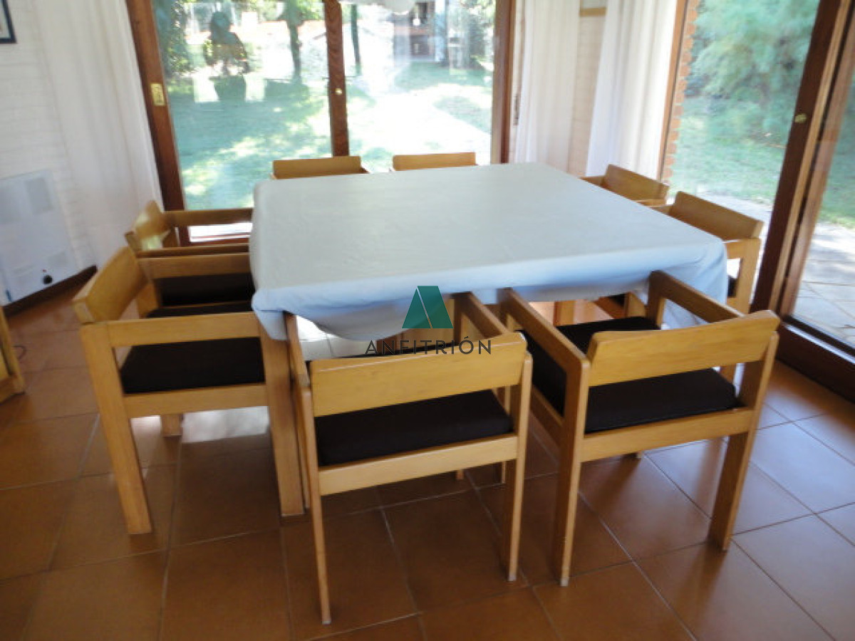 Apartamento ID.123 - Venta de casa de 3 dormitorios en Punta del Este 