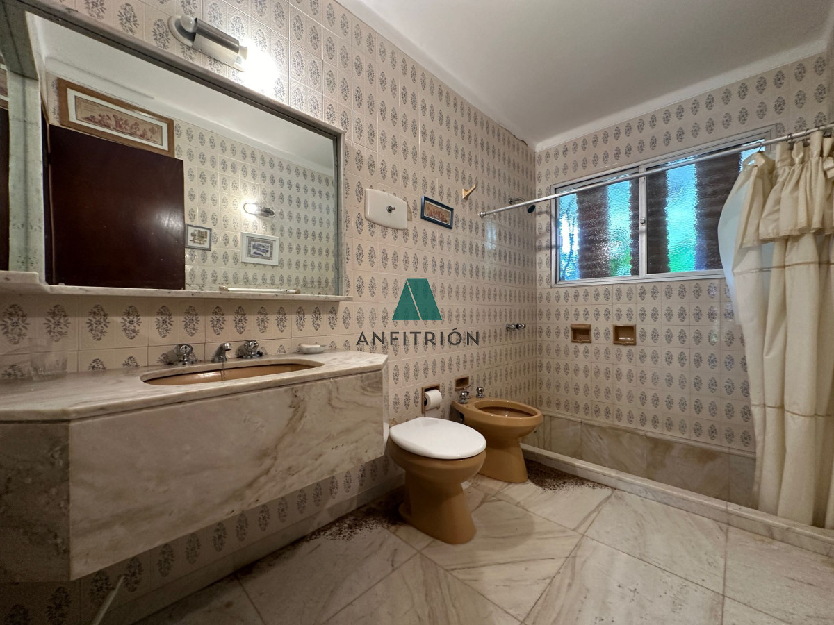 Apartamento ID.123 - Venta de casa de 3 dormitorios en Punta del Este 