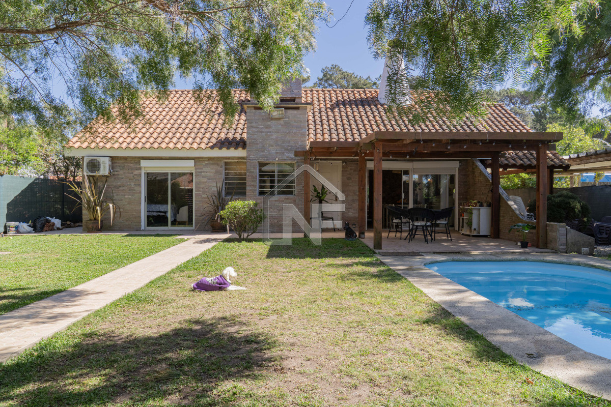 Casa ID.146 - Casa de 3 dormitorios en Venta en San Rafael Punta del Este