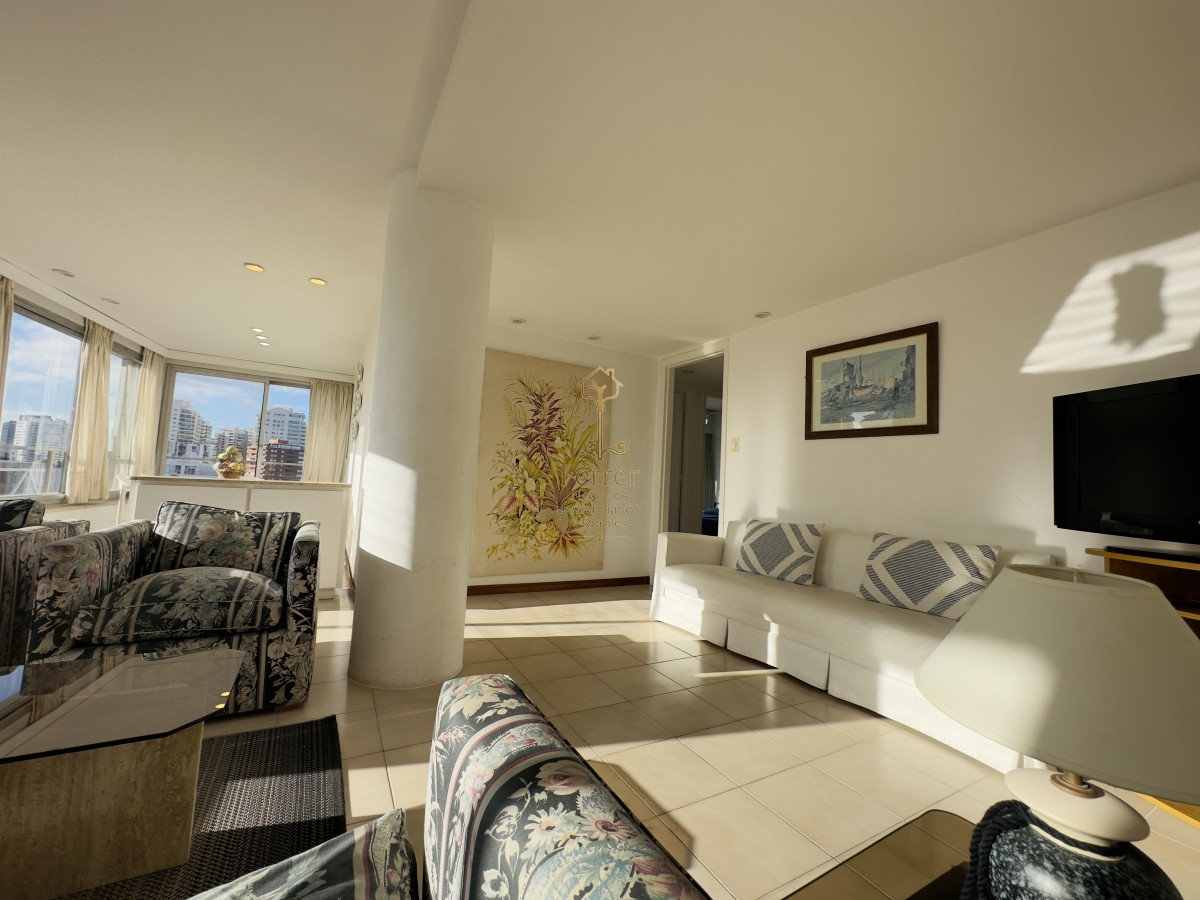Apartamento ID.760 - Apartamento en venta, dos dormitorios, 2 baños, peninsula.