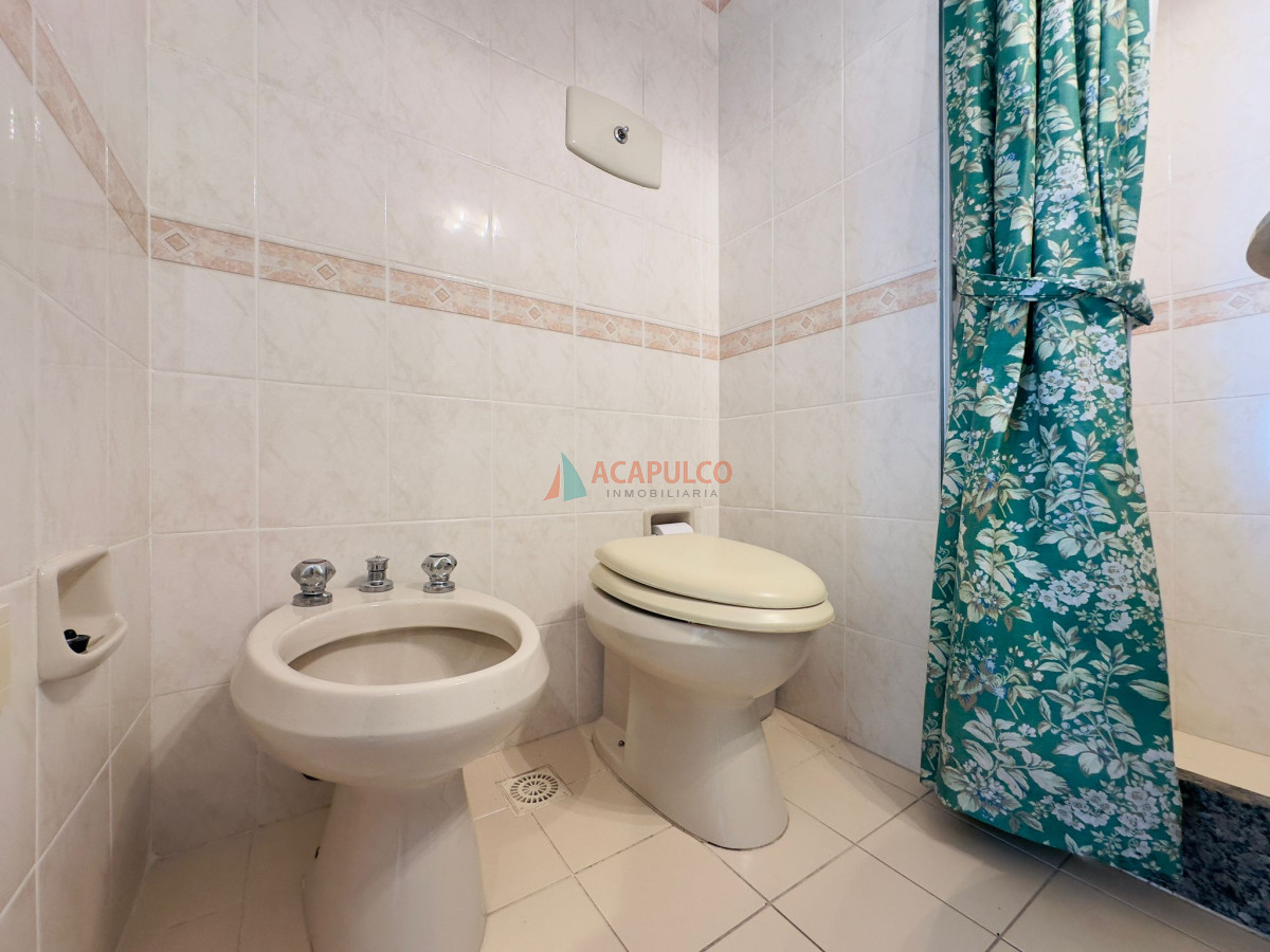 Apartamento Ref.4594/Apto-en-venta-de-2-dormitorios,-2-baños,-Punta-del-este.- - Apto en venta de 2 dormitorios, 2 baños, Punta del este. 