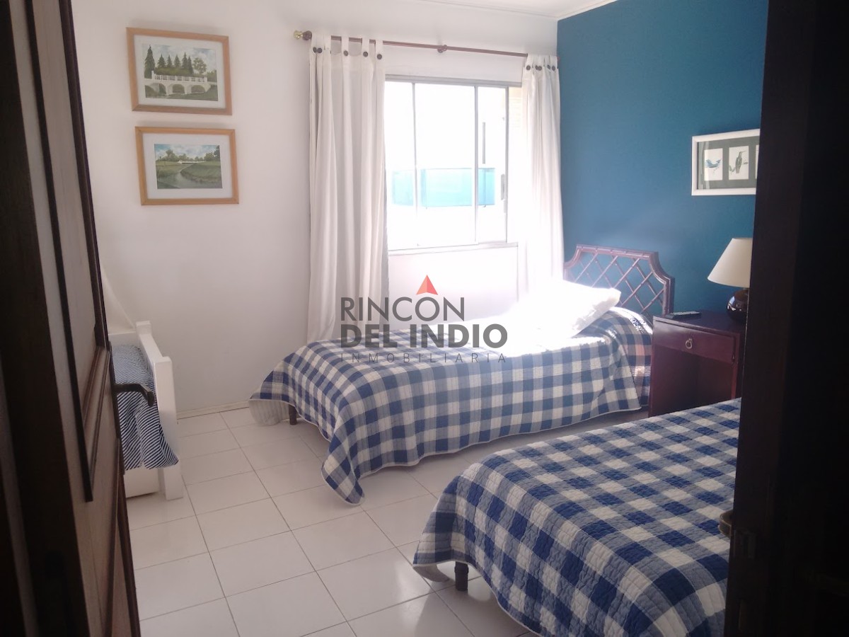 Apartamento ID.301 - Apartamento en venta de 3 dormitorios en Punta del Este