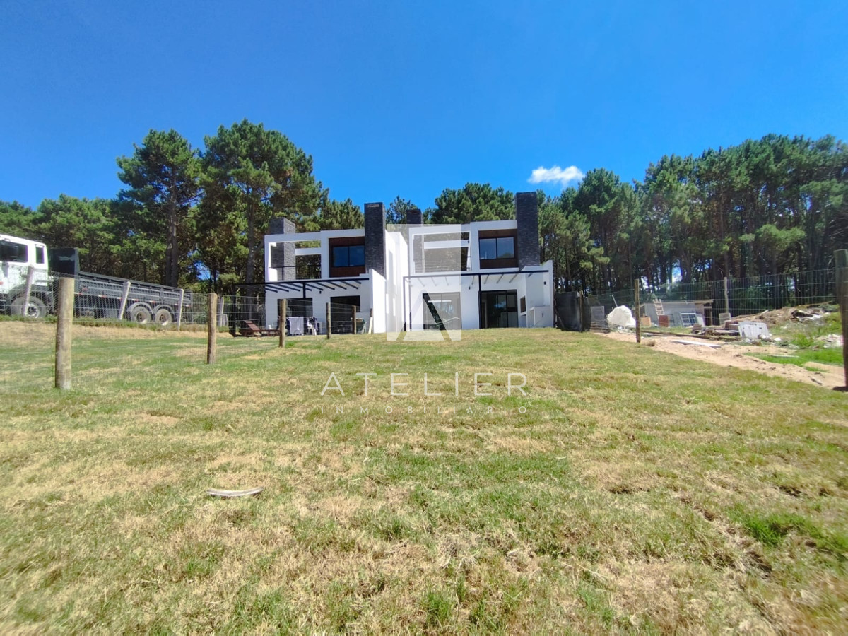 Burnett - GoPunta - Portal Inmobiliario de Punta del Este - Maldonado