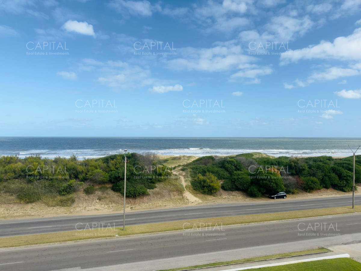 Apartamento ID.37145 - Venta de apartamento pent house frente a playa brava
