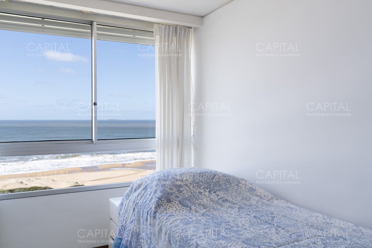 Apartamento ID.34888 - Venta de apartamento de 3 dormitorios y dep. de servicio en Punta del Este