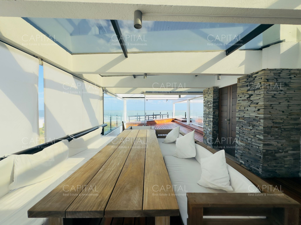 Apartamento ID.37145 - Venta de apartamento pent house frente a playa brava