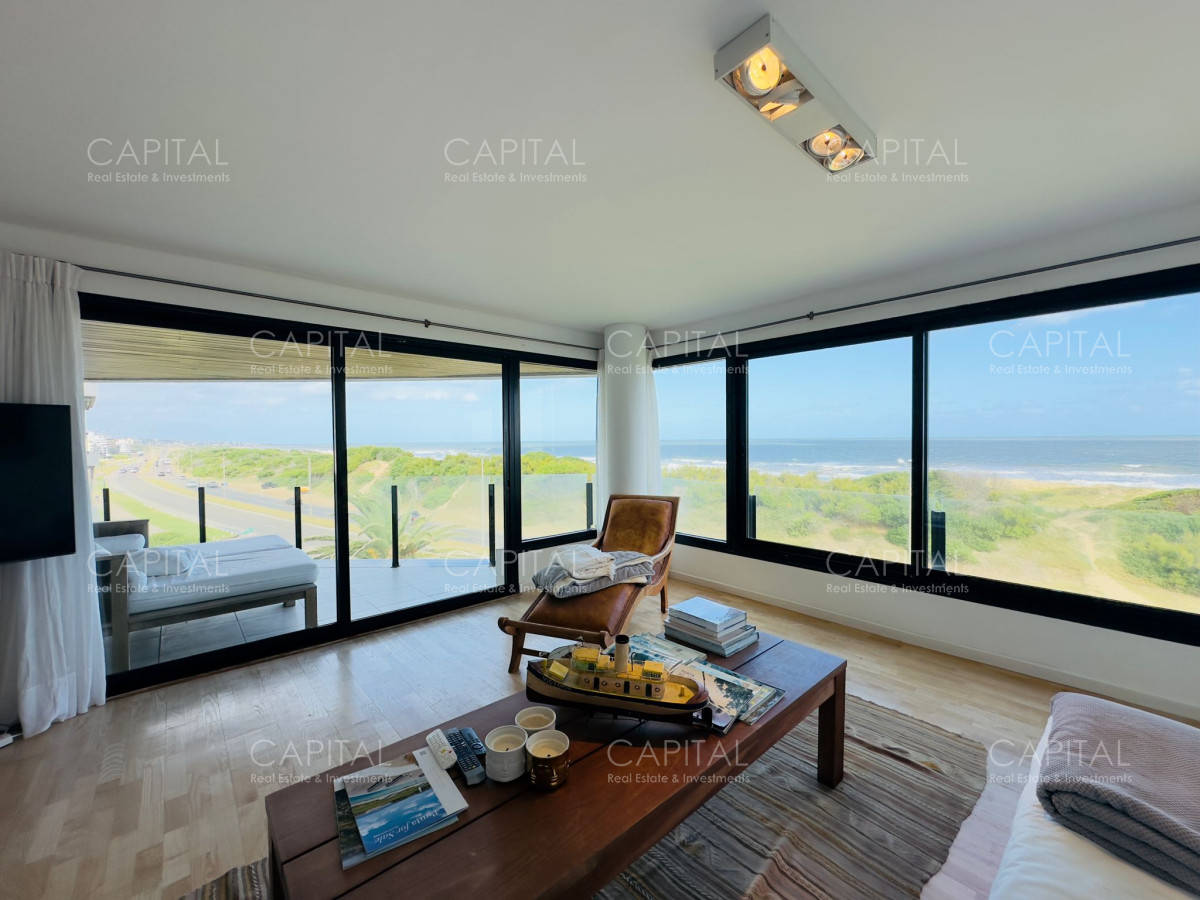Apartamento ID.37145 - Venta de apartamento pent house frente a playa brava