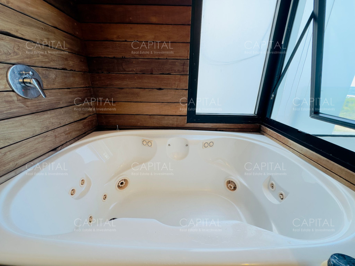 Apartamento ID.37145 - Venta de apartamento pent house frente a playa brava