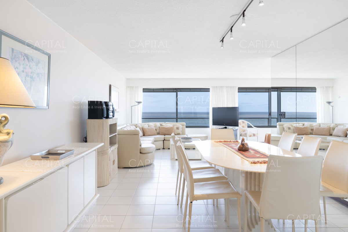 Apartamento ID.34888 - Venta de apartamento de 3 dormitorios y dep. de servicio en Punta del Este