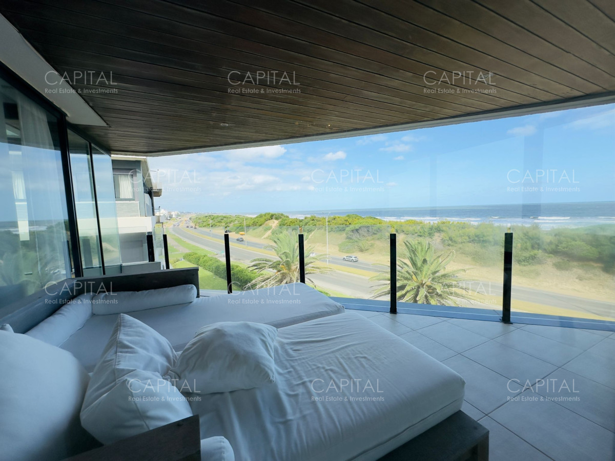 Apartamento ID.37145 - Venta de apartamento pent house frente a playa brava