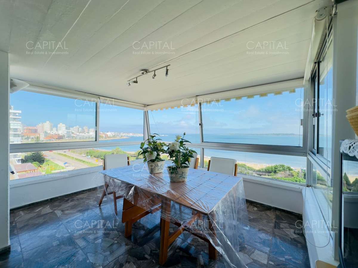 Apartamento ID.37689 - Malecon reciclado, primera linea playa mansa, 3 dormitorios, 1 suite.