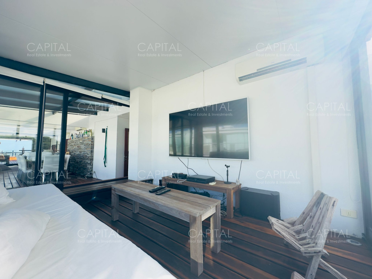 Apartamento ID.37145 - Venta de apartamento pent house frente a playa brava