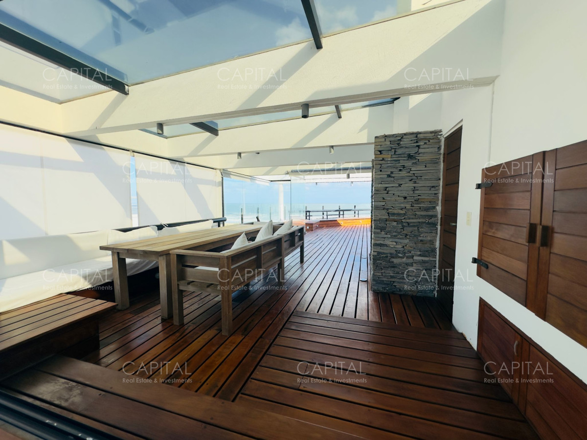 Apartamento ID.37145 - Venta de apartamento pent house frente a playa brava