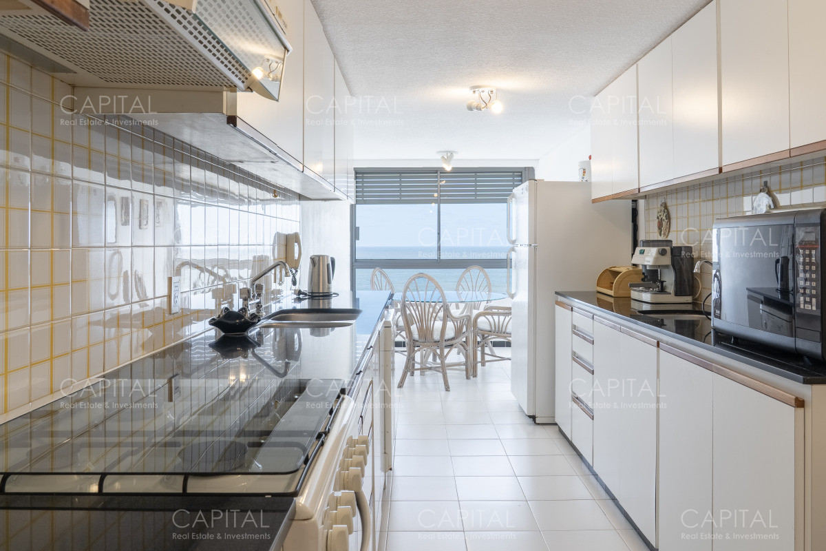 Apartamento ID.34888 - Venta de apartamento de 3 dormitorios y dep. de servicio en Punta del Este