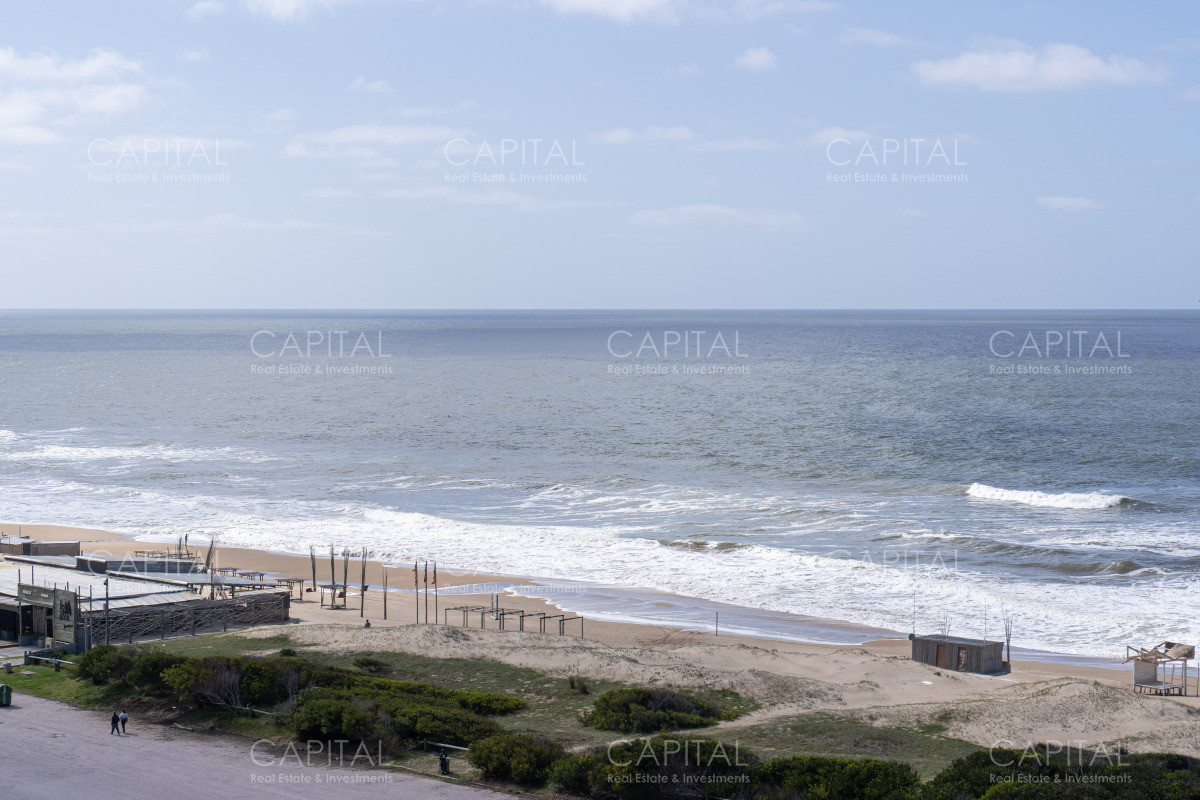 Apartamento ID.34888 - Venta de apartamento de 3 dormitorios y dep. de servicio en Punta del Este