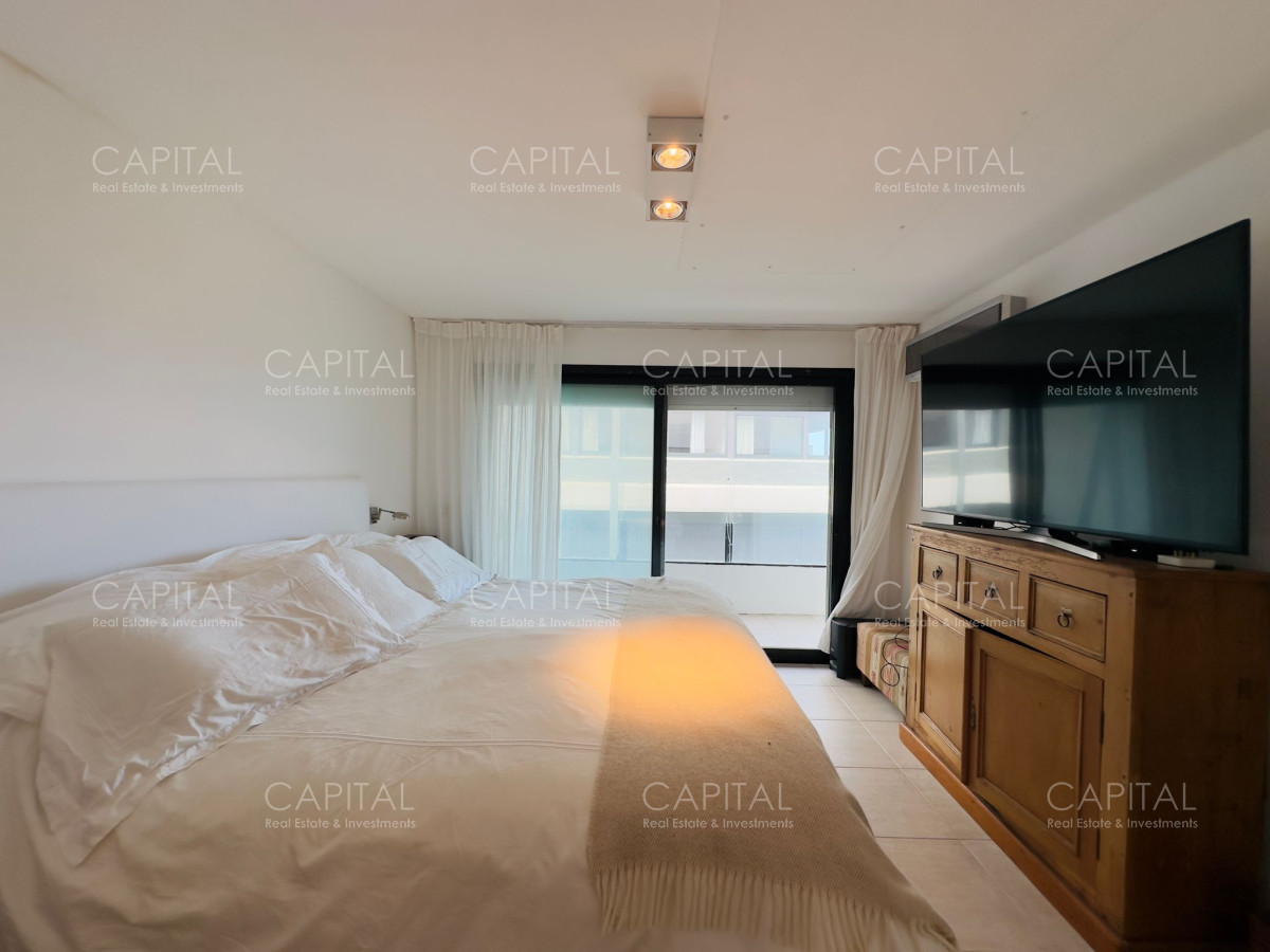 Apartamento ID.37145 - Venta de apartamento pent house frente a playa brava