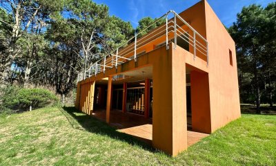 Casa en venta y alquiler anual en Club del Lago - Punta Ballena