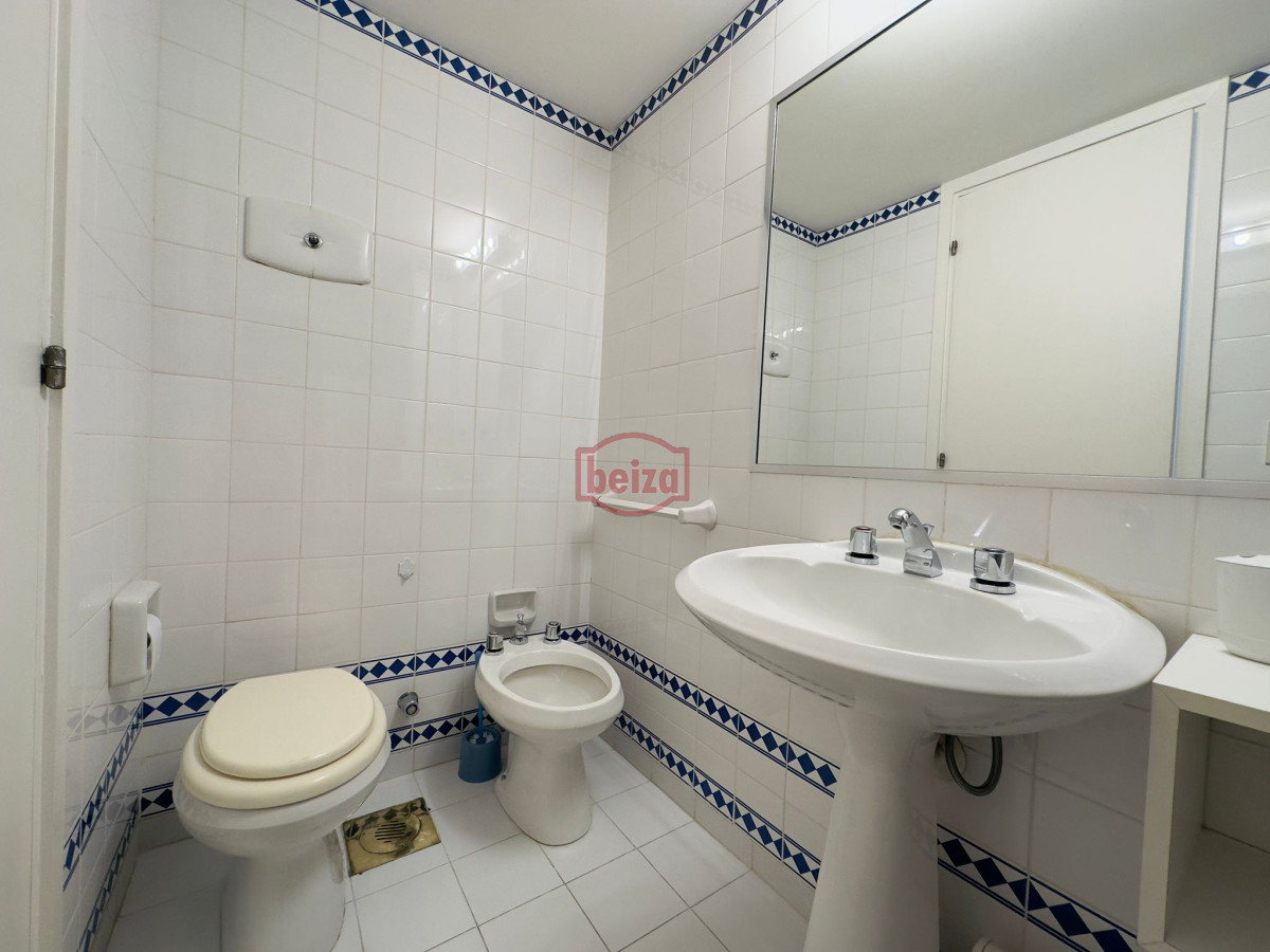 Apartamento ID.165324 - Alquiler de Temporada en Punta del este.