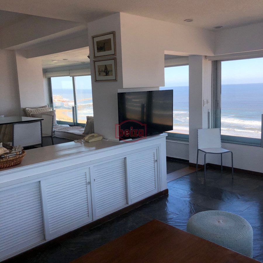Apartamento ID.165290/ALQUILO-Apartamento-frente-PLAYA-BRAVA - Alquiler por temporada de apartamento de 3 dormitorios en Punta del Este