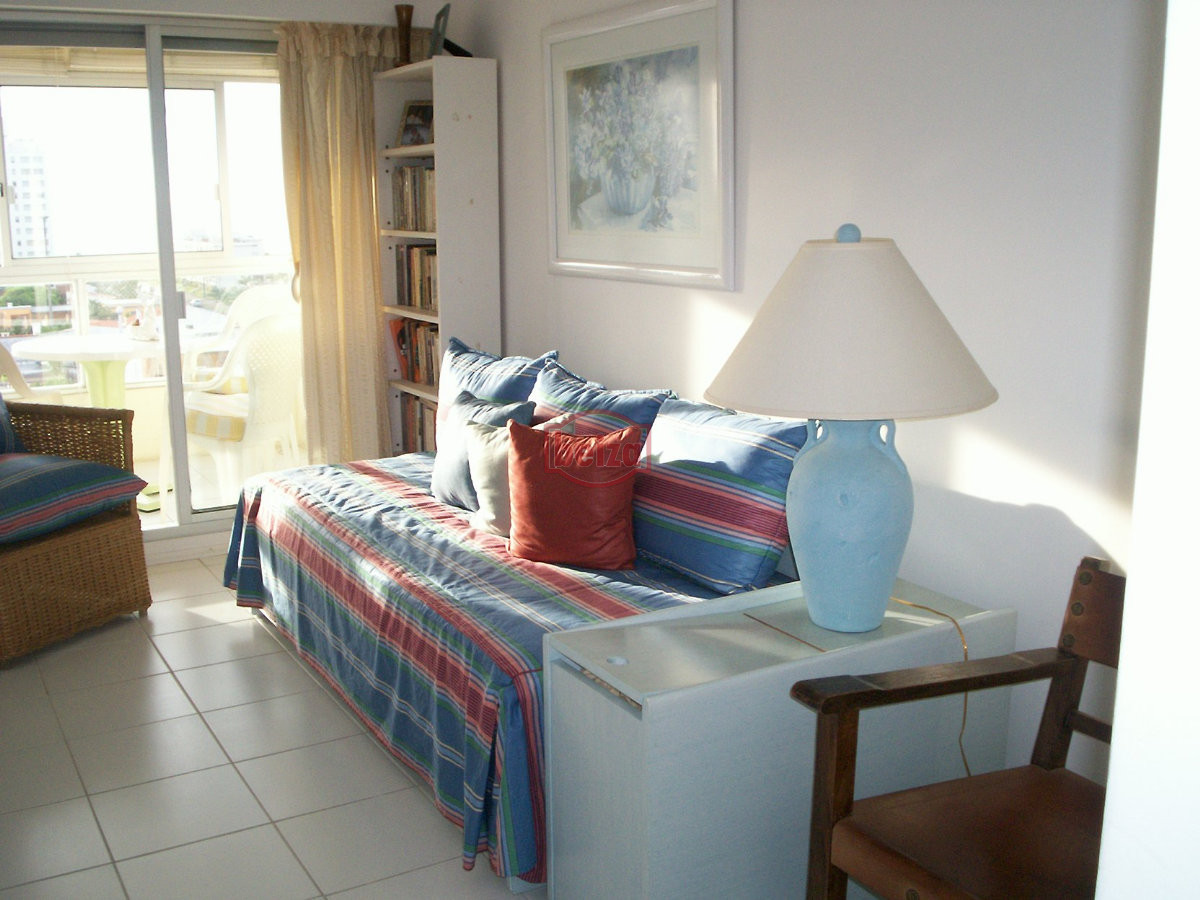 Apartamento ID.166098/venta-apartamento-en-Av.-Roosevelt.-3-dormitorios. - Apartamento de dos dormitorios en venta en Punta del Este