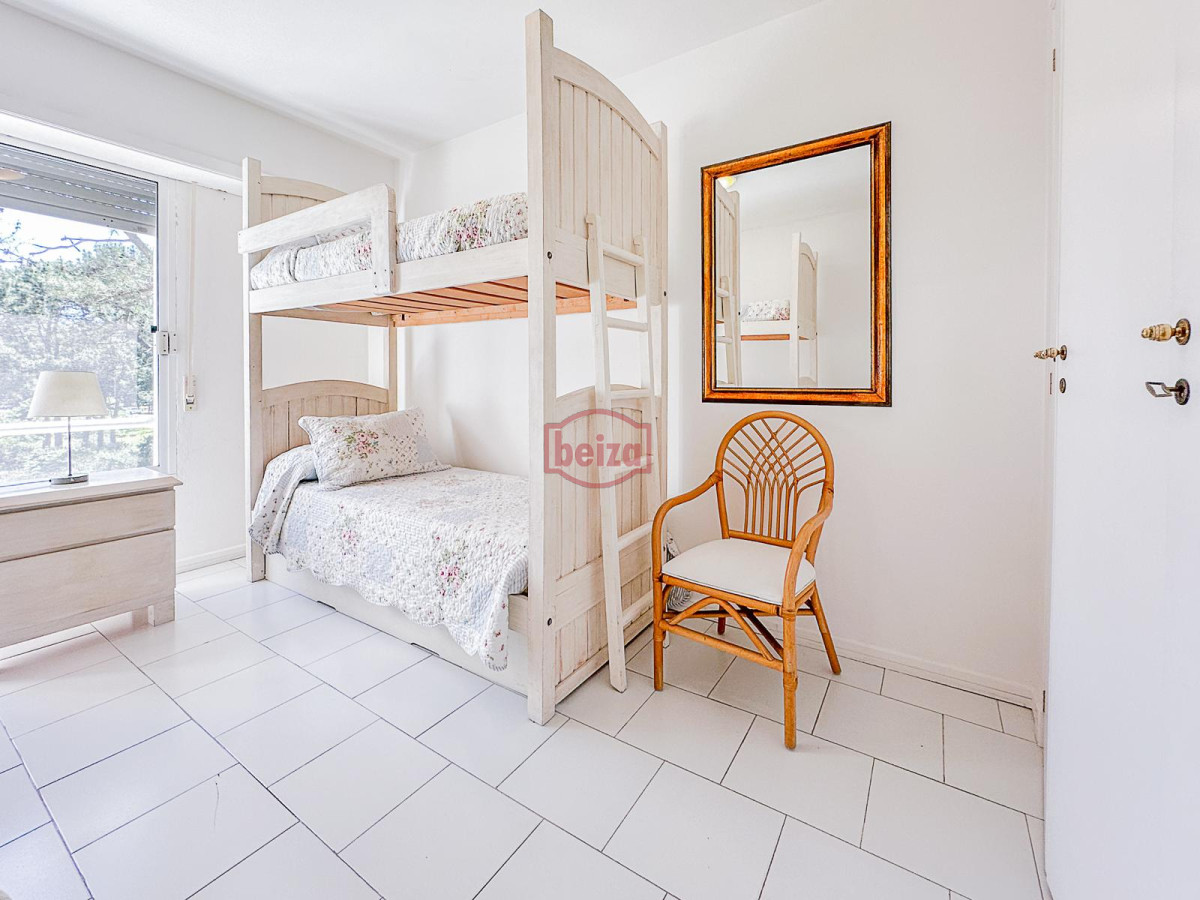 Apartamento ID.166837/GALA-TOWER-EN-VENTA-,-PUNTA-DEL-ESTE- - Apartamento en venta en primera linea de La Brava - Complejo Pinares de La Barra