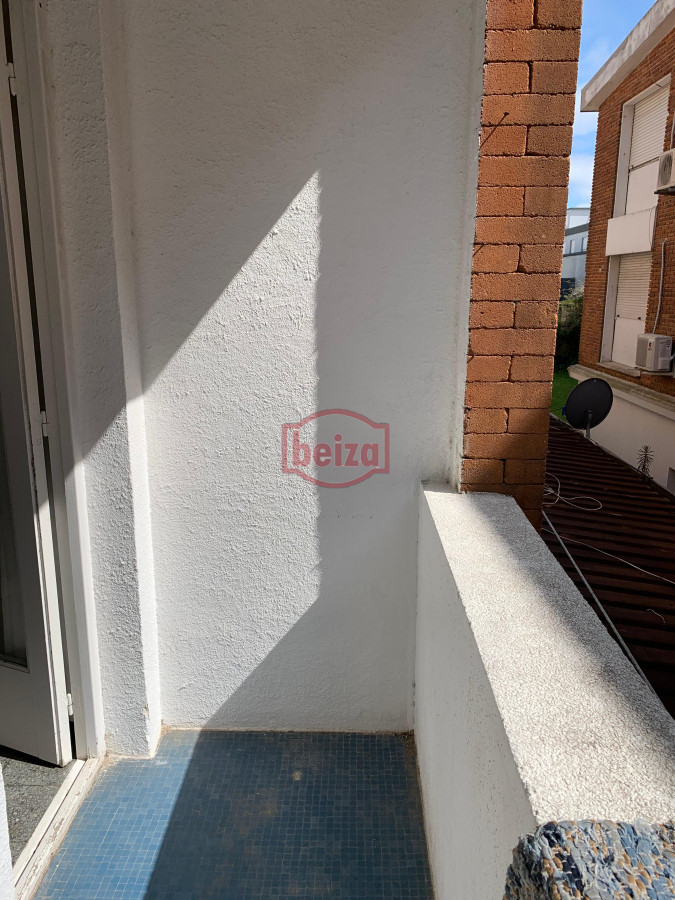 Apartamento ID.166805/El-Monoambiente-que-buscas-a-pasos-del-mar-y-con-financiación- - Venta de apartamento de un dormitorio en Punta del Este, reciclado