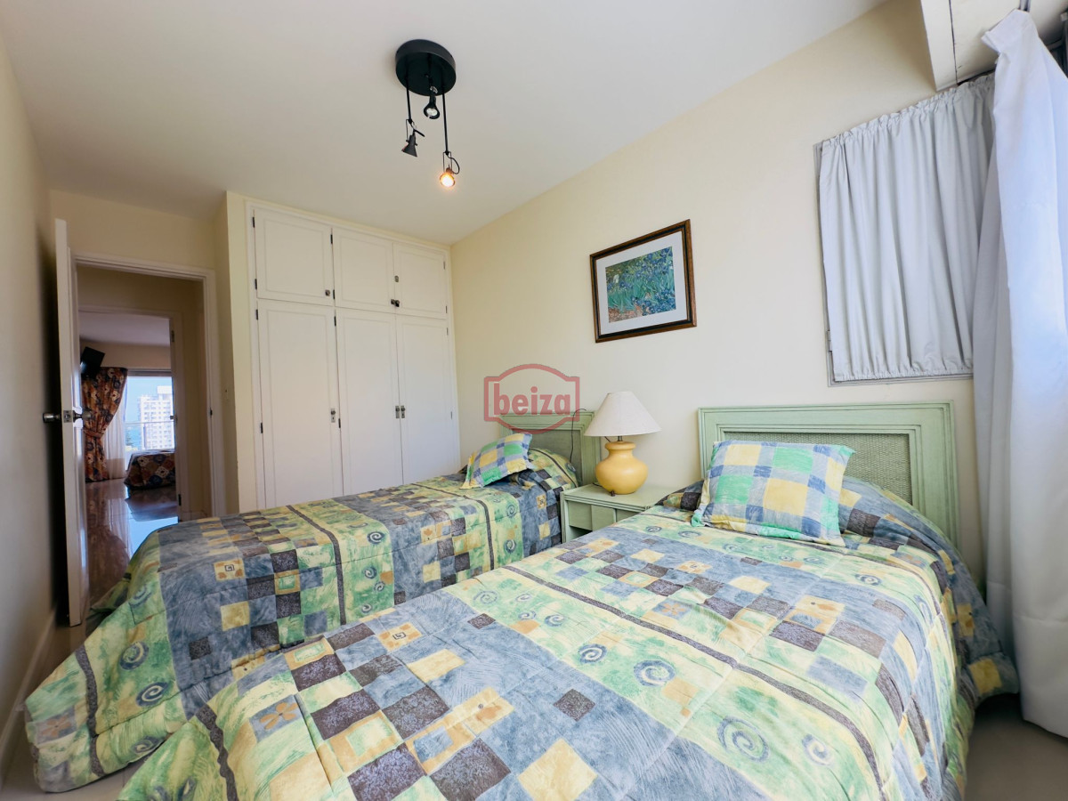 Apartamento ID.166190/Nuevo-Proyecto- - Apartamento en VENTA, 3 dormitorios, 2 baños, reciclado.