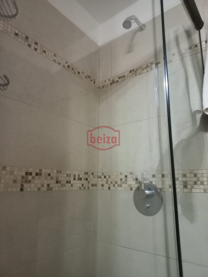 Apartamento ID.165419/Brava-,A-una-cuadra-de-la-Brava-3-dormit - Venta de apartamento de dos dormitorios en Punta del Este