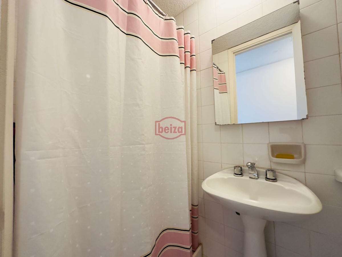 Apartamento ID.165324 - Alquiler de Temporada en Punta del este.