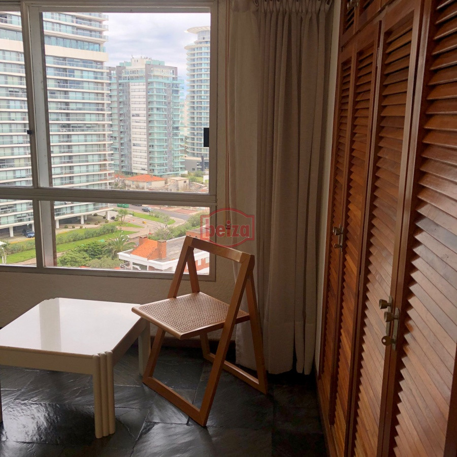 Apartamento ID.166427/ALQUILER-DE-APARTAMENTO-SOBRE-PLAYA-MANSA - APARTAMENTO en alquiler DE 3 DORMITORIOS EN PUNTA DEL ESTE