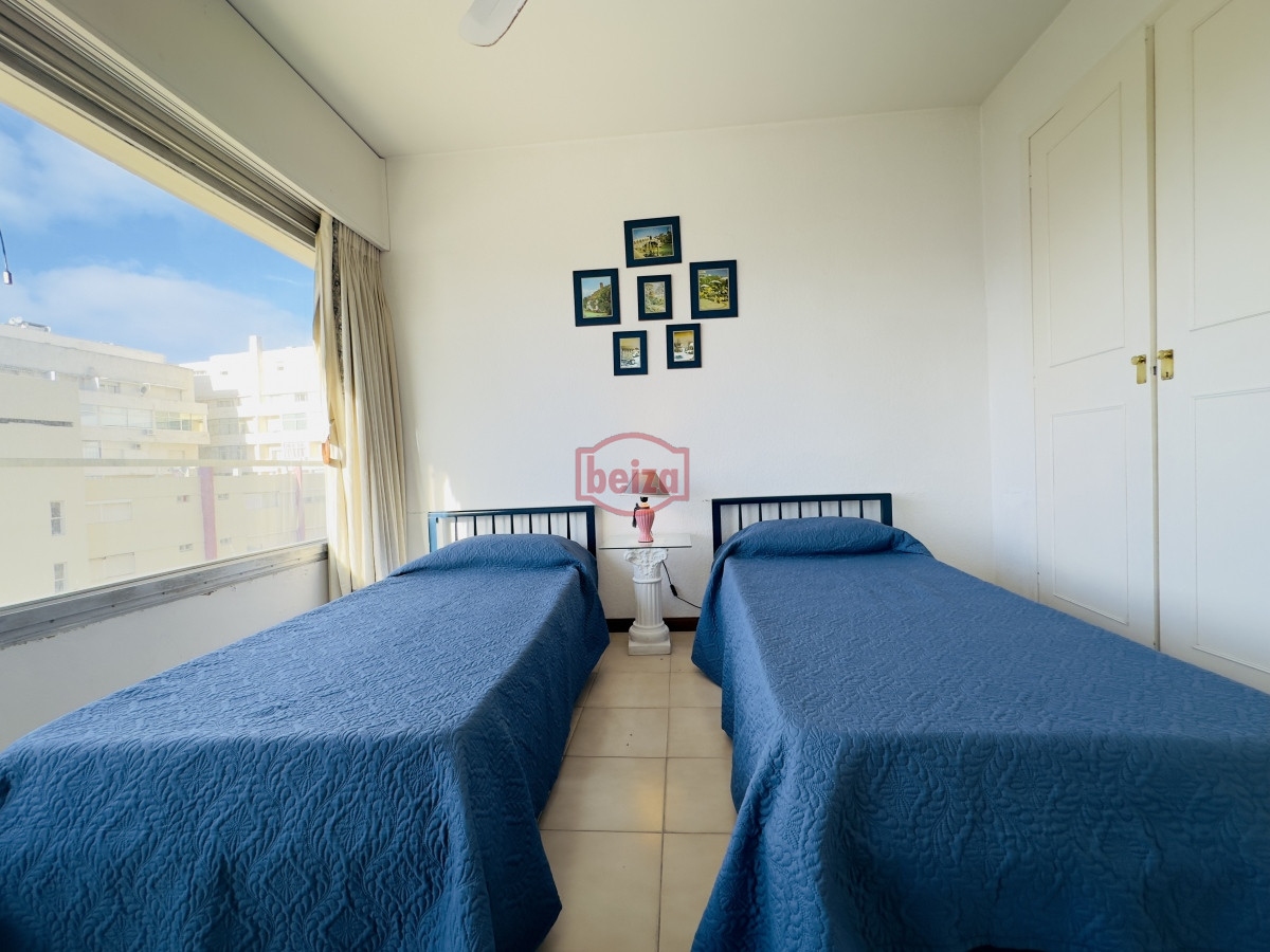 Apartamento ID.166013/Apartamento-a-metros-del-mar-y-cerca-de-todo - Apartamento en venta, dos dormitorios, 2 baños, peninsula.