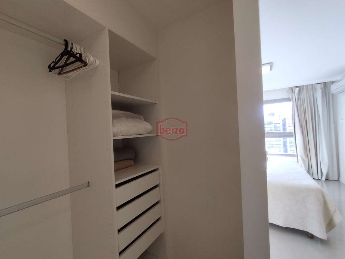 Apartamento ID.166998/Excelente-ubicacion-,-a-2-cuadras-mar -  Apartamento en venta en playa brava de Punta del Este