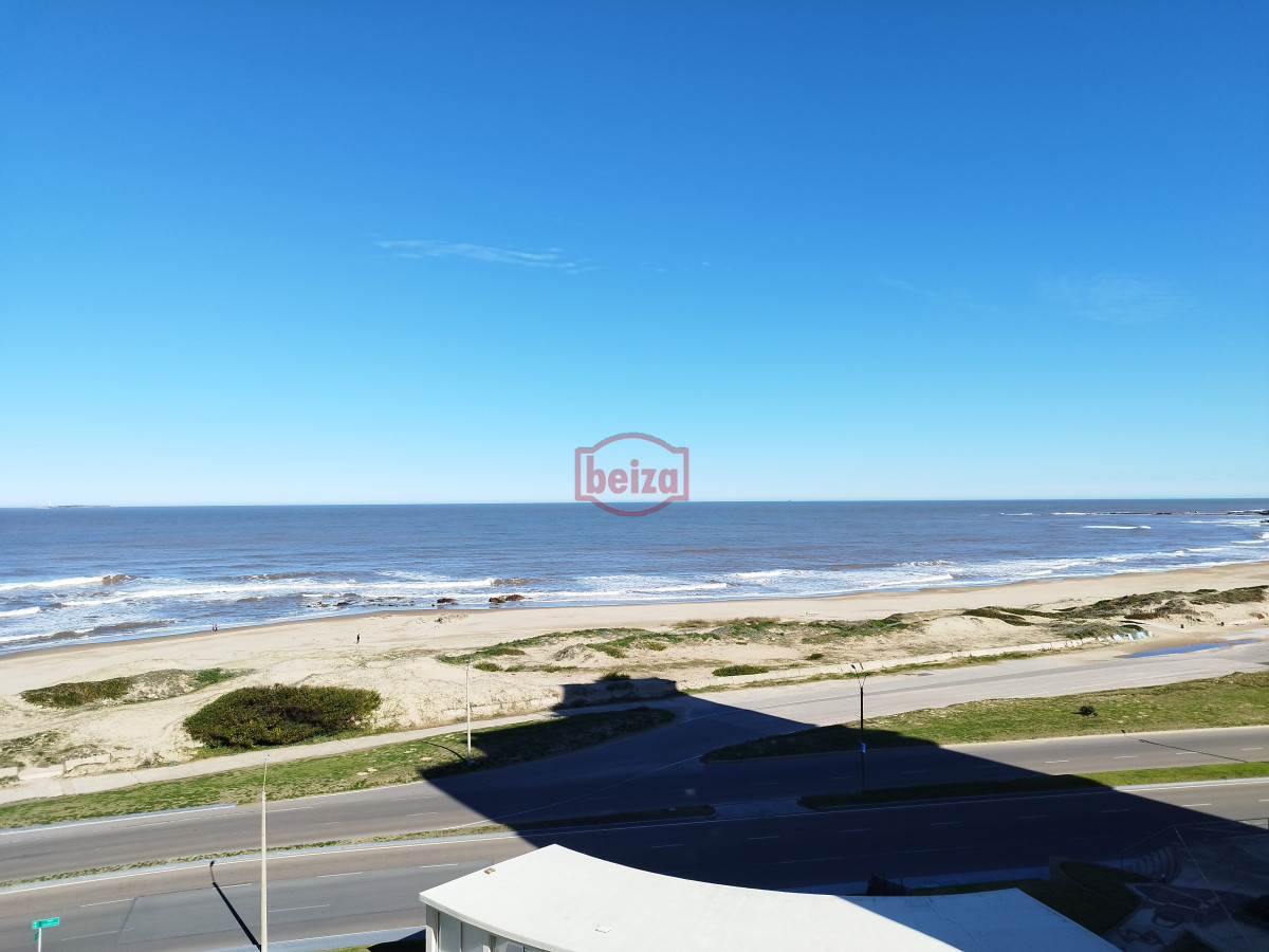 Apartamento ID.167045/Gran-departamento-de-1-dormitorio-en-venta -  Alquiler y venta de apartamento de dos dormitorios en Punta del Este
