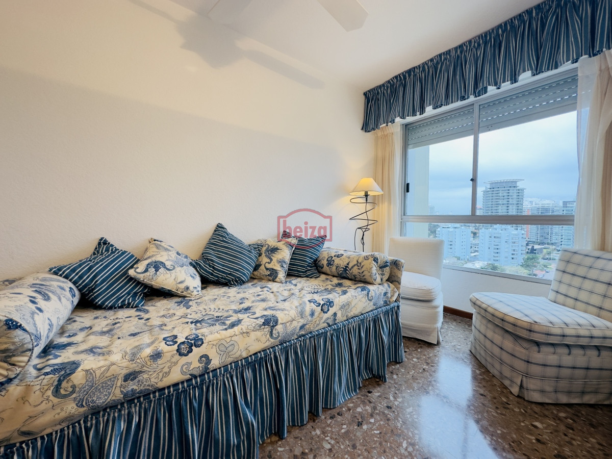 Apartamento ID.165942/Frente-al-mar--Vista-panorámica-y-ubicación-inmejorable - Apto en Alquiler temporada 2024, punta del este.