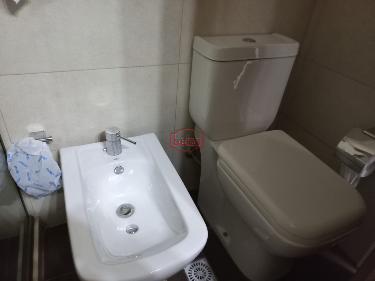 Apartamento ID.165419/Brava-,A-una-cuadra-de-la-Brava-3-dormit - Venta de apartamento de dos dormitorios en Punta del Este