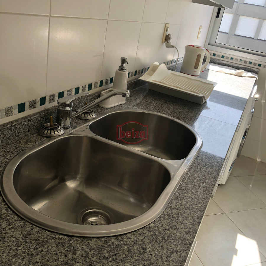 Apartamento ID.165290/ALQUILO-Apartamento-frente-PLAYA-BRAVA - Alquiler por temporada de apartamento de 3 dormitorios en Punta del Este