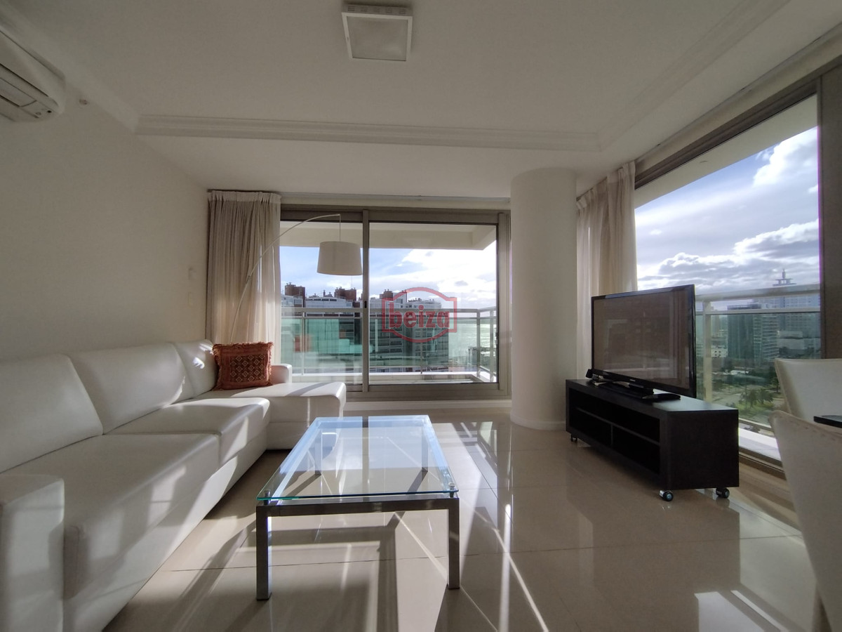 Apartamento ID.166998/Excelente-ubicacion-,-a-2-cuadras-mar -  Apartamento en venta en playa brava de Punta del Este