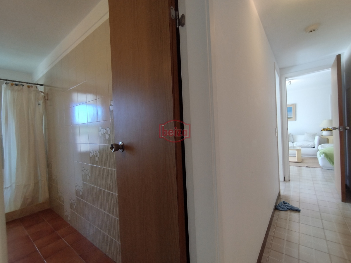 Apartamento ID.167045/Gran-departamento-de-1-dormitorio-en-venta -  Alquiler y venta de apartamento de dos dormitorios en Punta del Este