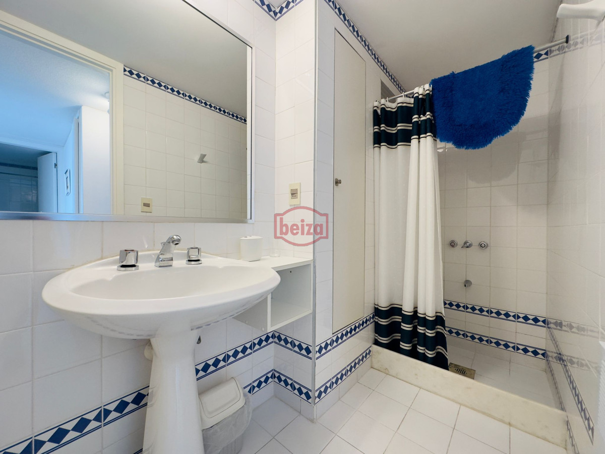 Apartamento ID.165324 - Alquiler de Temporada en Punta del este.