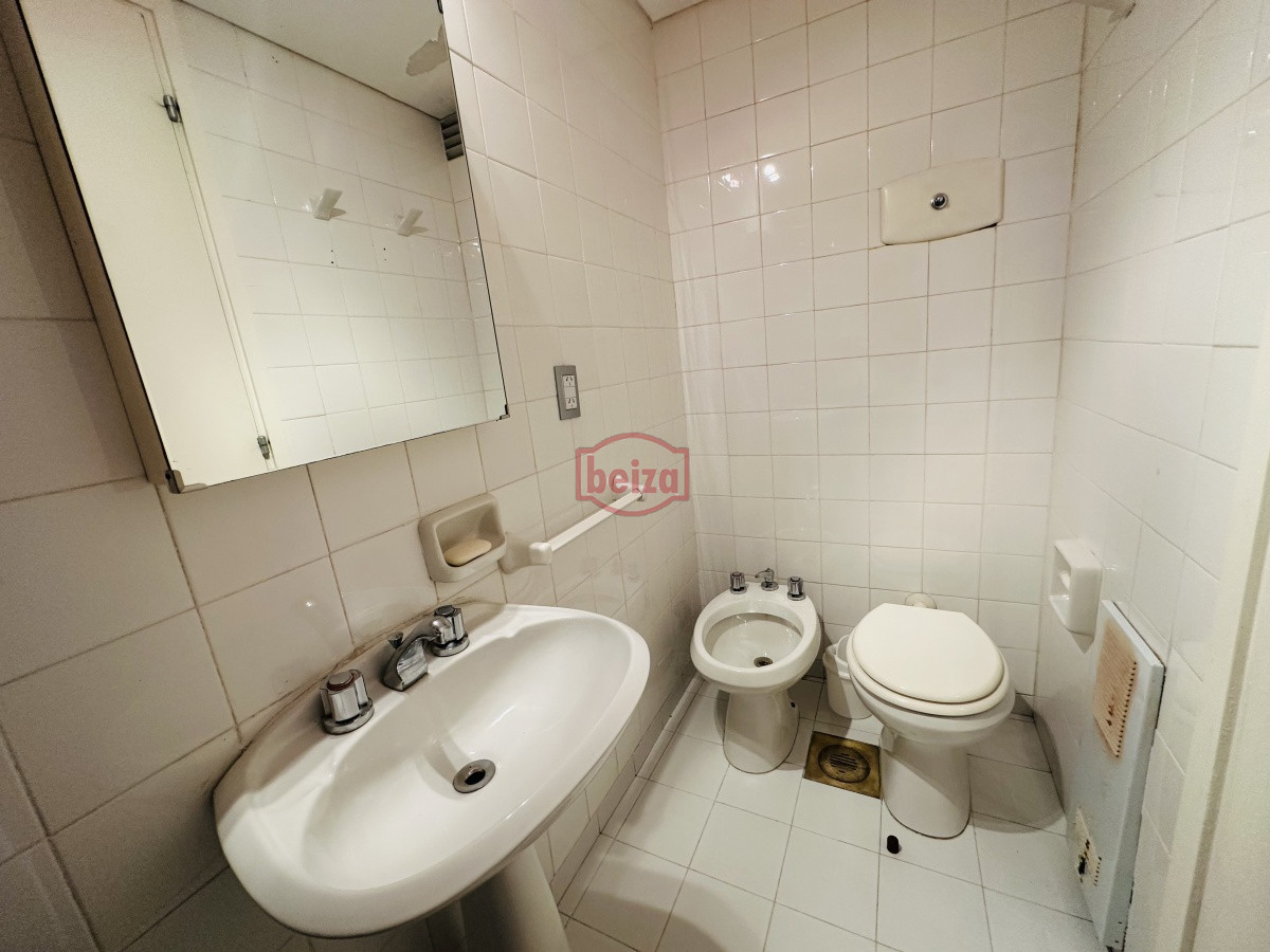 Apartamento ID.166024 - Apartamento de 3 dormitorios y dependencia de servicio en Punta del Este