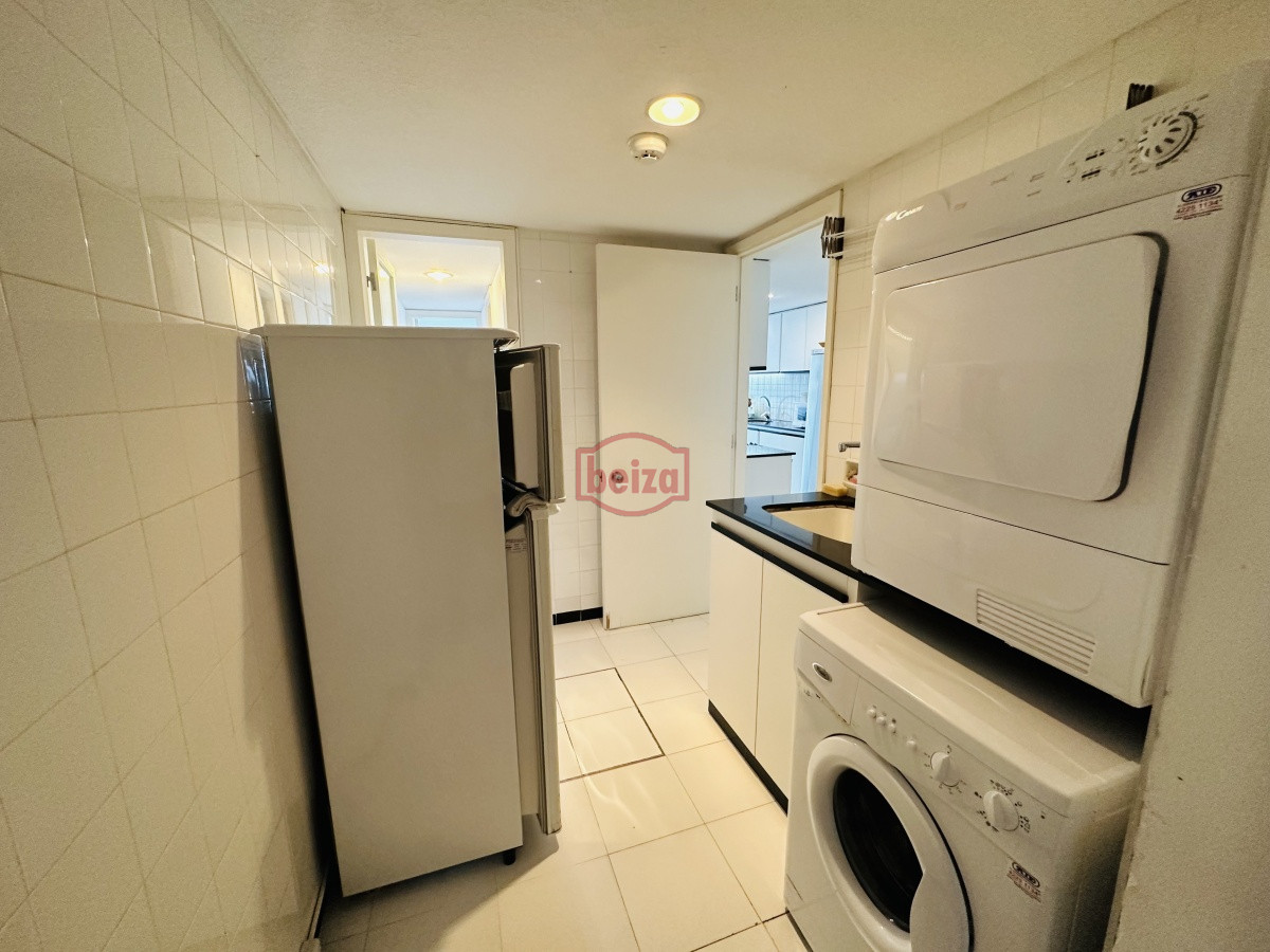 Apartamento ID.166024 - Apartamento de 3 dormitorios y dependencia de servicio en Punta del Este