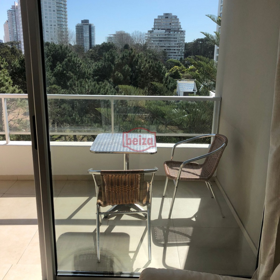 Apartamento ID.165377/puerto-alquiler-3-dormitorios-y-dependencia-de-servicio - Alquiler de apartamento de dos dormitorios en Punta del Este