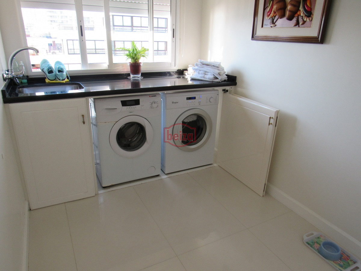Apartamento ID.165934 - Venta  Y alquiler de apartamento de 3 dormitorios en Punta del Este