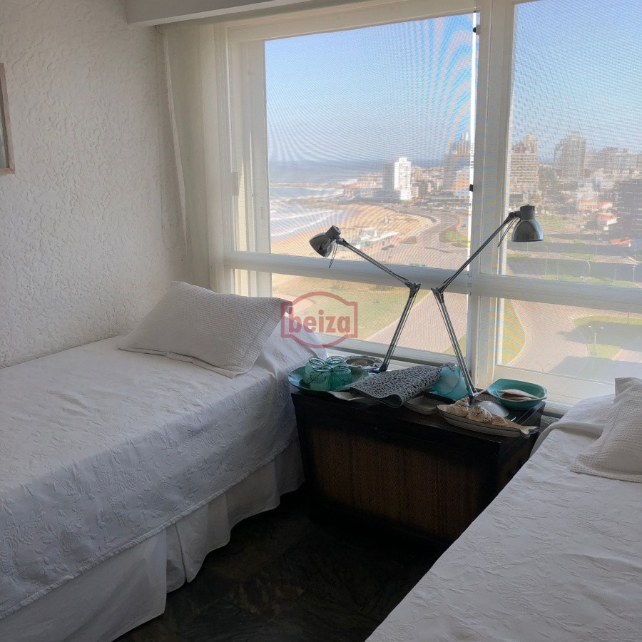 Apartamento ID.165290/ALQUILO-Apartamento-frente-PLAYA-BRAVA - Alquiler por temporada de apartamento de 3 dormitorios en Punta del Este