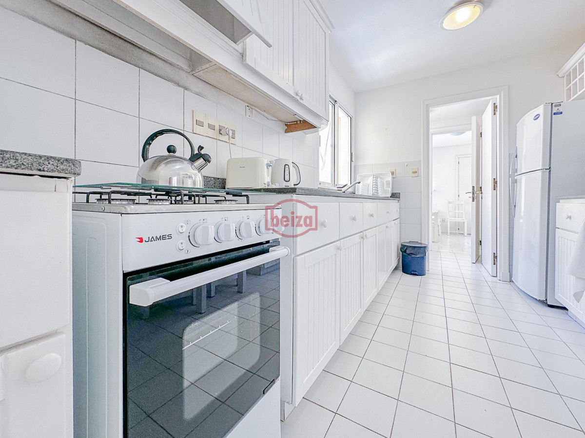 Apartamento ID.166837/GALA-TOWER-EN-VENTA-,-PUNTA-DEL-ESTE- - Apartamento en venta en primera linea de La Brava - Complejo Pinares de La Barra