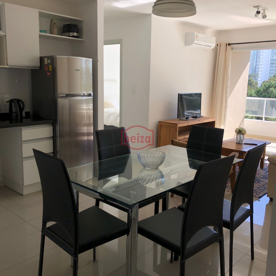 Apartamento ID.165377/puerto-alquiler-3-dormitorios-y-dependencia-de-servicio - Alquiler de apartamento de dos dormitorios en Punta del Este