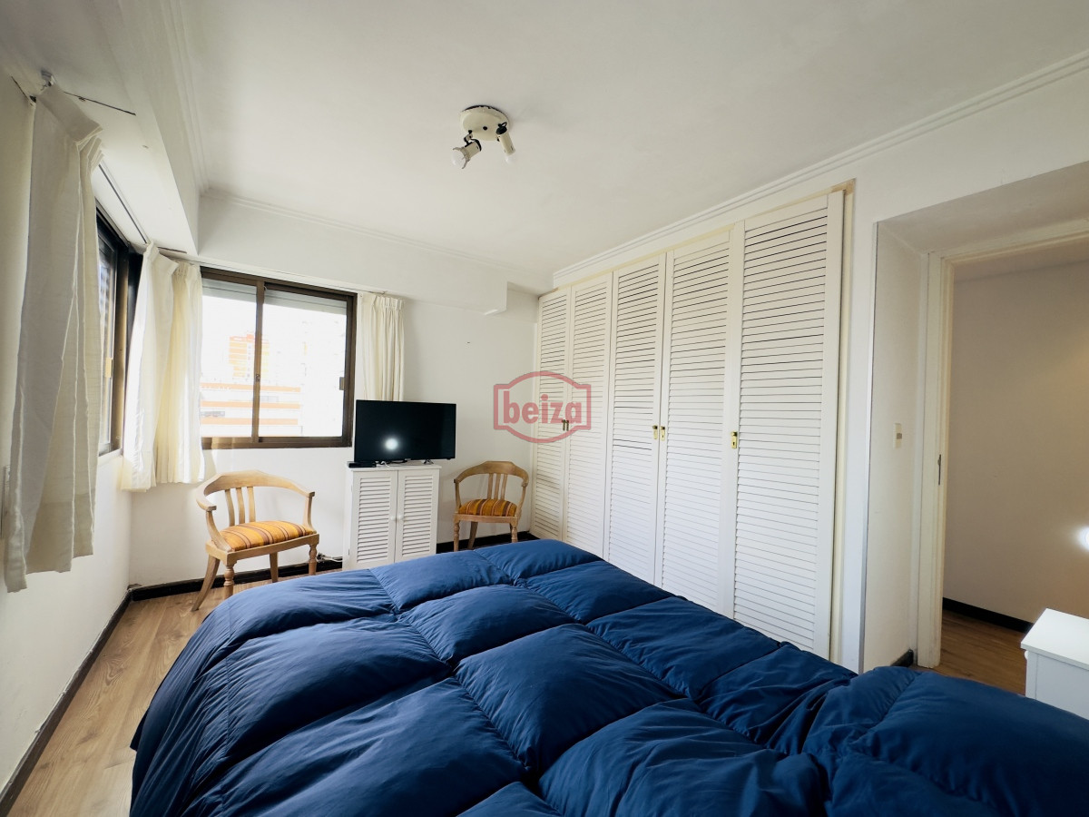 Apartamento ID.167012/Hermoso-apartamento-de-2-dormitorios-y-2-baños - Apartamento en venta, 3 dormitorios, vista al mar, primera linea, playa mansa.